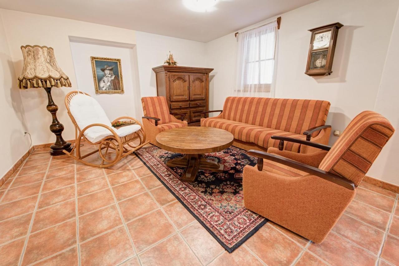 Rodinny Pension Antoni Cesky Krumlov Bagian luar foto
