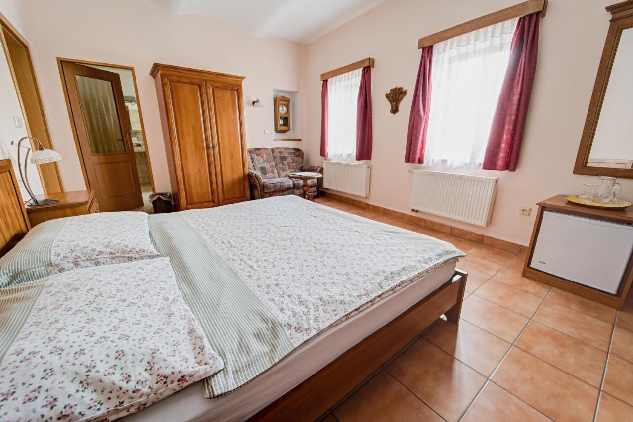 Rodinny Pension Antoni Cesky Krumlov Bagian luar foto