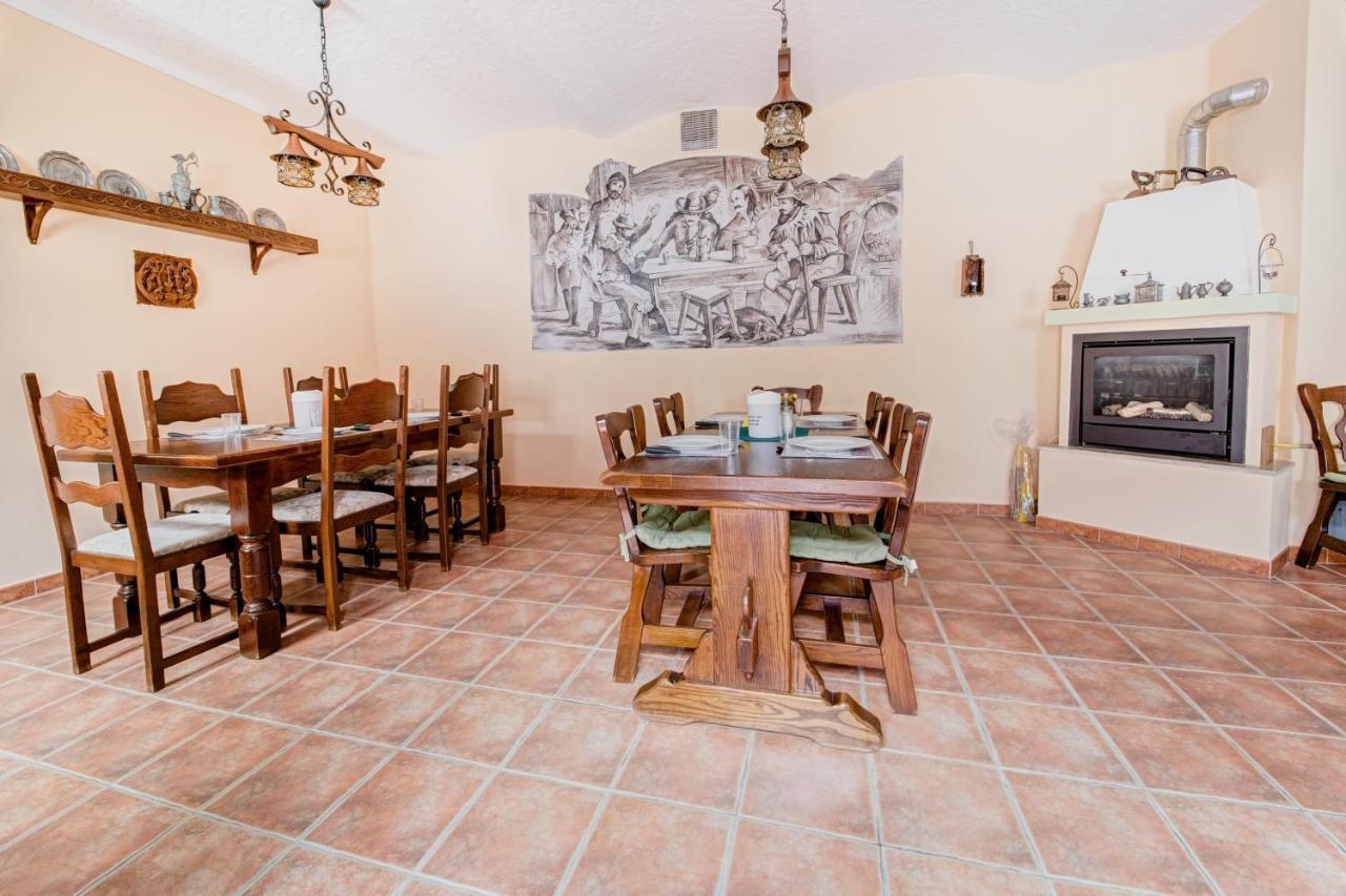Rodinny Pension Antoni Cesky Krumlov Bagian luar foto