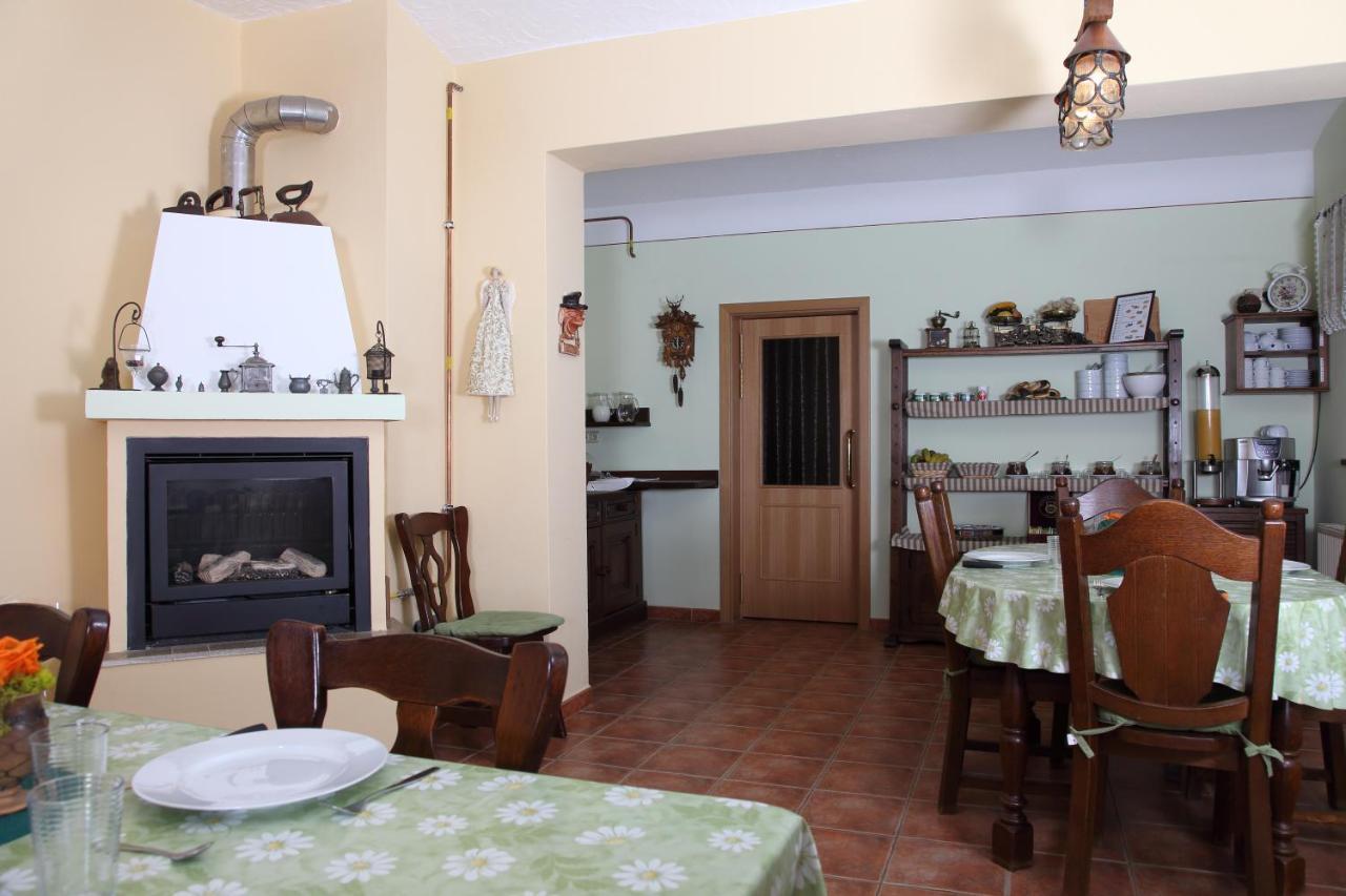 Rodinny Pension Antoni Cesky Krumlov Bagian luar foto